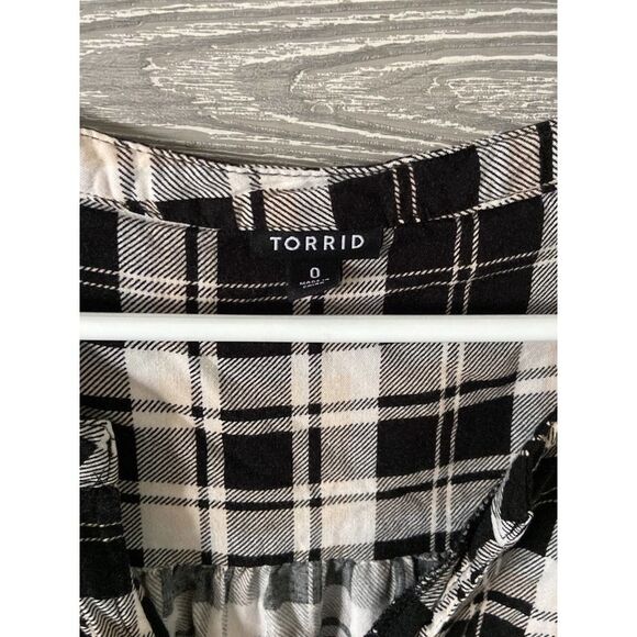 Torrid plaid size 0‎ dress - Picture 2 of 4